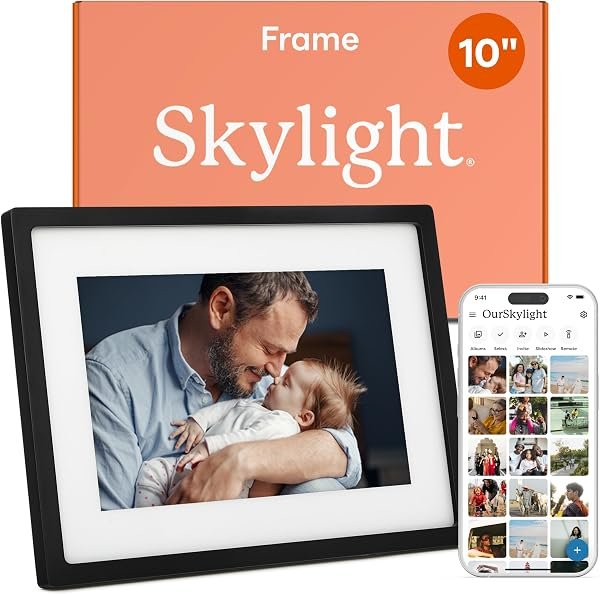 Skylight Frame: 10-inch WiFi Digital Picture Frame — product view